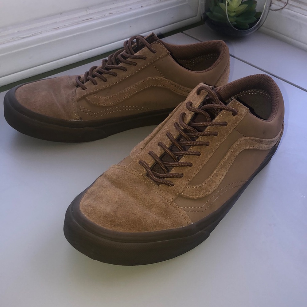 Suede brown vans